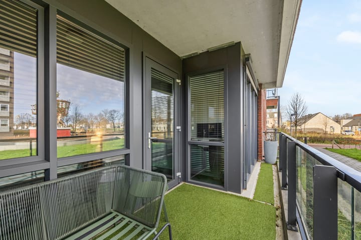 Foto 24 van Demeter 50