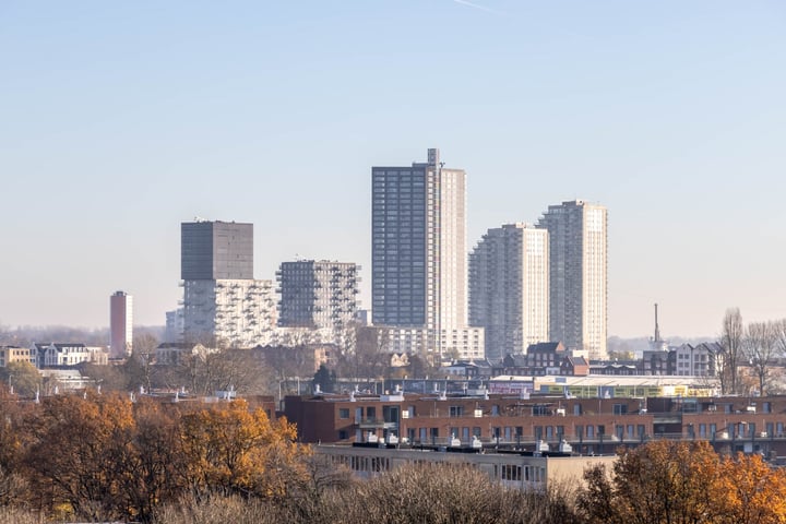 Bekijk foto 26 van Akeleistraat 42-H