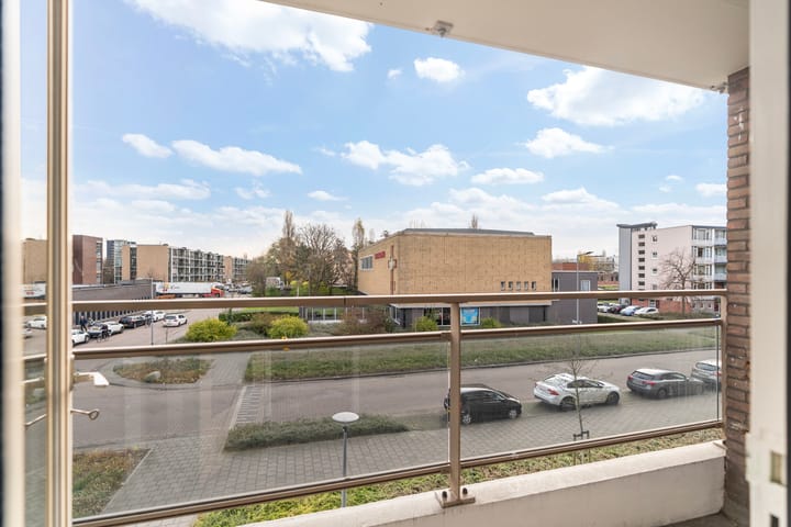 Foto 16 van van Baerlestraat 19