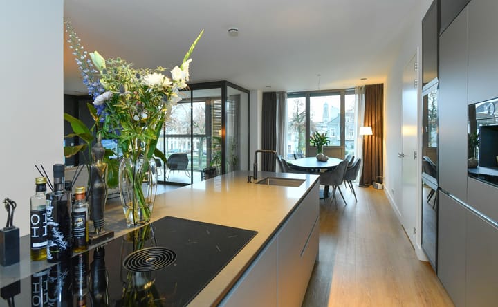 Foto 24 van Jansbuitensingel 23-12