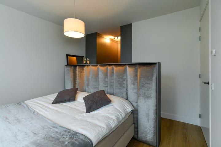 Foto 28 van Jansbuitensingel 23-12