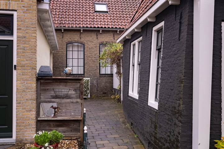 View photo 36 of Kerkstraat 47