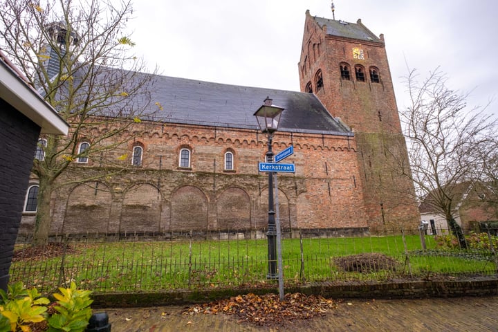 View photo 39 of Kerkstraat 47