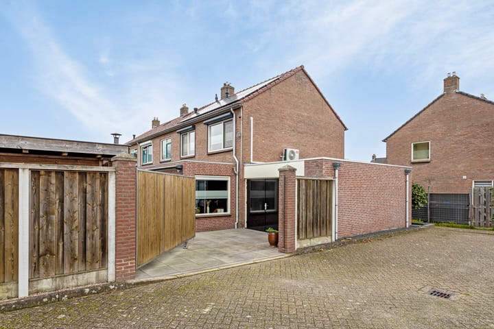 Foto 28 van Graaf Adolflaan 31