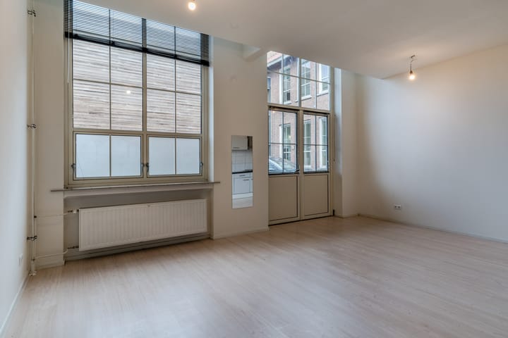 Foto 2 van Wilhelminastraat 10-H