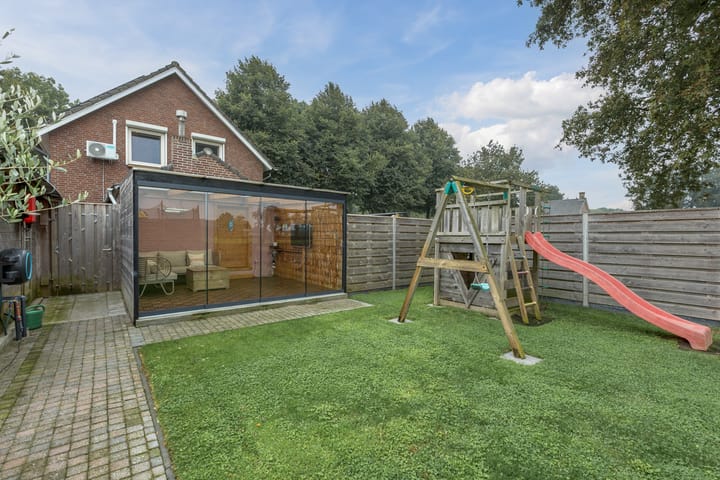 Photo 33 of Straatkantseweg 22