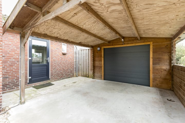 Photo 37 of Straatkantseweg 22