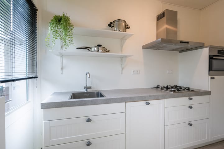 Photo 2 of Herman Gorterstraat 3-B