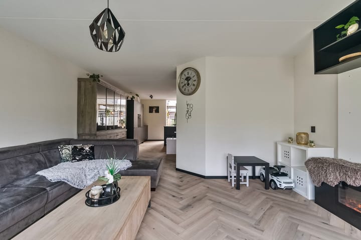 Foto 5 van Pinksterbloemstraat 45