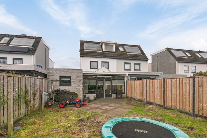 Foto 31 van Pinksterbloemstraat 45