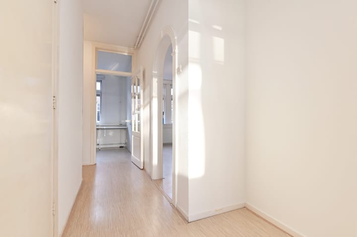 Photo 24 of Usselincxstraat 4