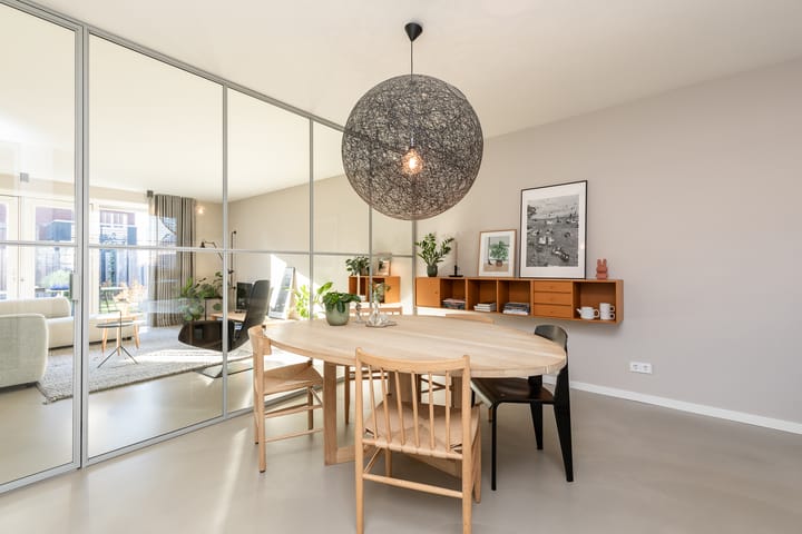 Foto 2 van Robert Hofstadterstraat 12