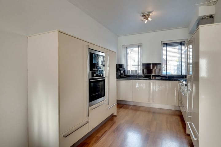 Foto 10 van Cairostraat 12