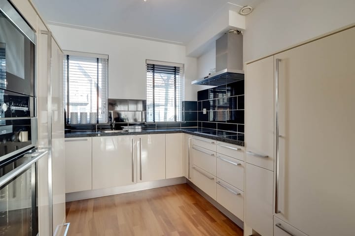 Foto 11 van Cairostraat 12