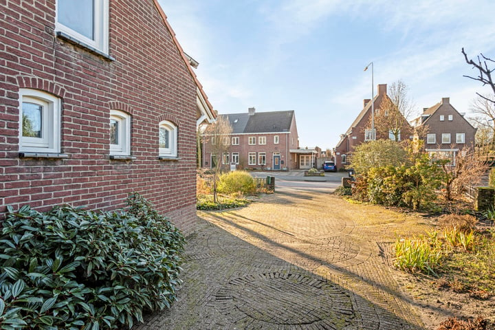 View photo 61 of Steenstraat 12