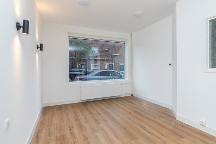 Bekijk foto 7 van Van Koetsveldstraat 42