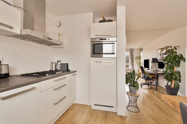 Foto 11 van J.C. van Epenstraat 89