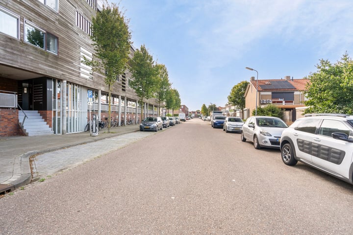 View photo 22 of Dommelstraat 153