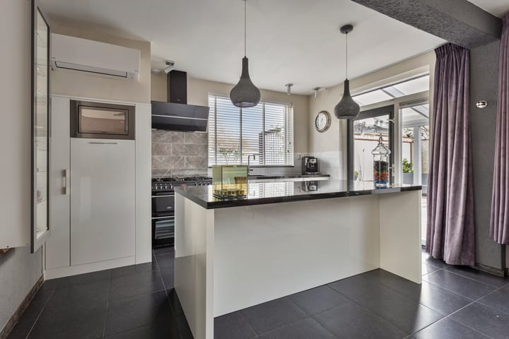 Foto 13 van Willem-Alexanderlaan 18