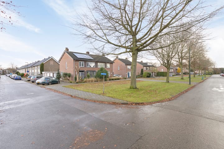 Foto 34 van Willem-Alexanderlaan 18