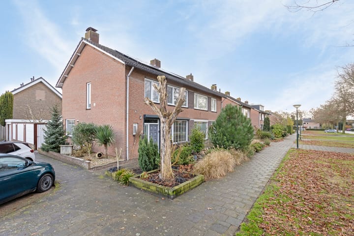 Foto 40 van Willem-Alexanderlaan 18