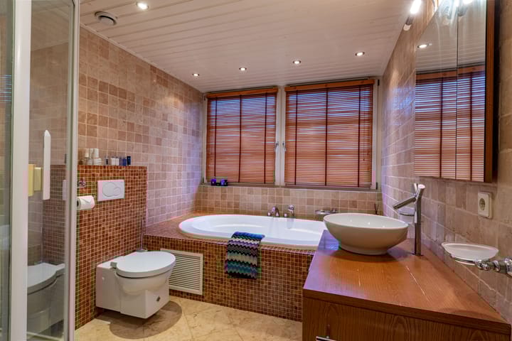 Foto 34 van Tolhutterweg 9