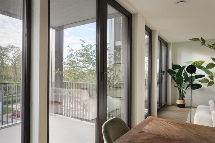 Foto 4 van E.J. Ruijgplein 58