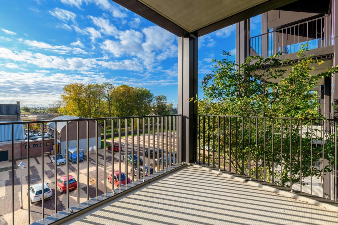 Foto 7 van E.J. Ruijgplein 58