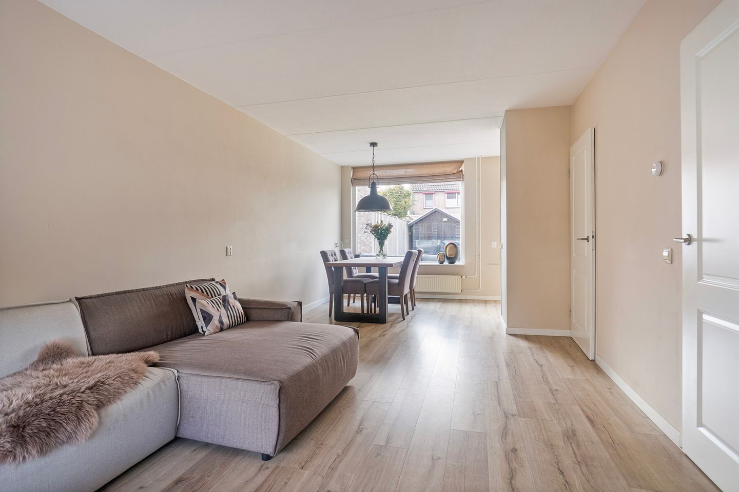 Foto 5 van Anthonie Van Dyckstraat 25