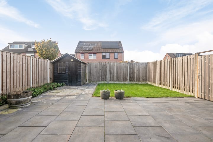 Foto 23 van Anthonie Van Dyckstraat 25