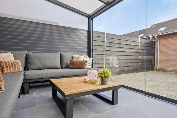 Foto 32 van Basaltstraat 48