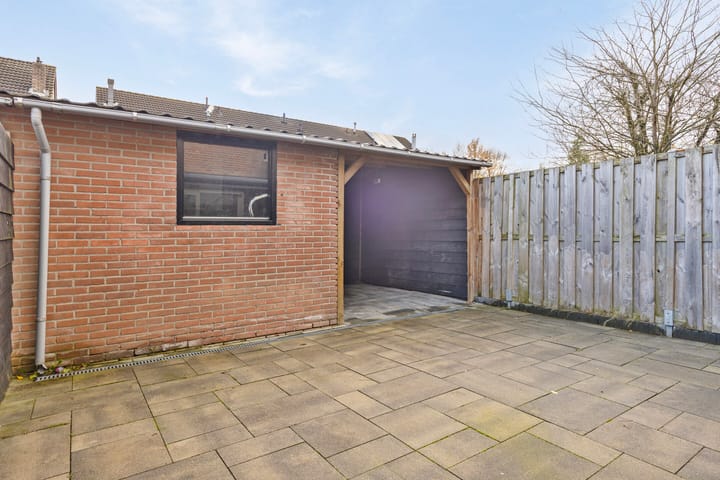 Foto 33 van Basaltstraat 48