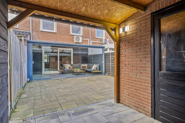 View photo 35 of Basaltstraat 48