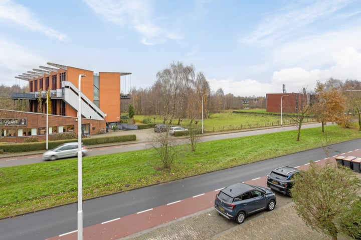 Bekijk foto 31 van Bijsterveldenlaan 362