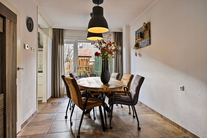 View photo 10 of Cornelis Hendrixstraat 86