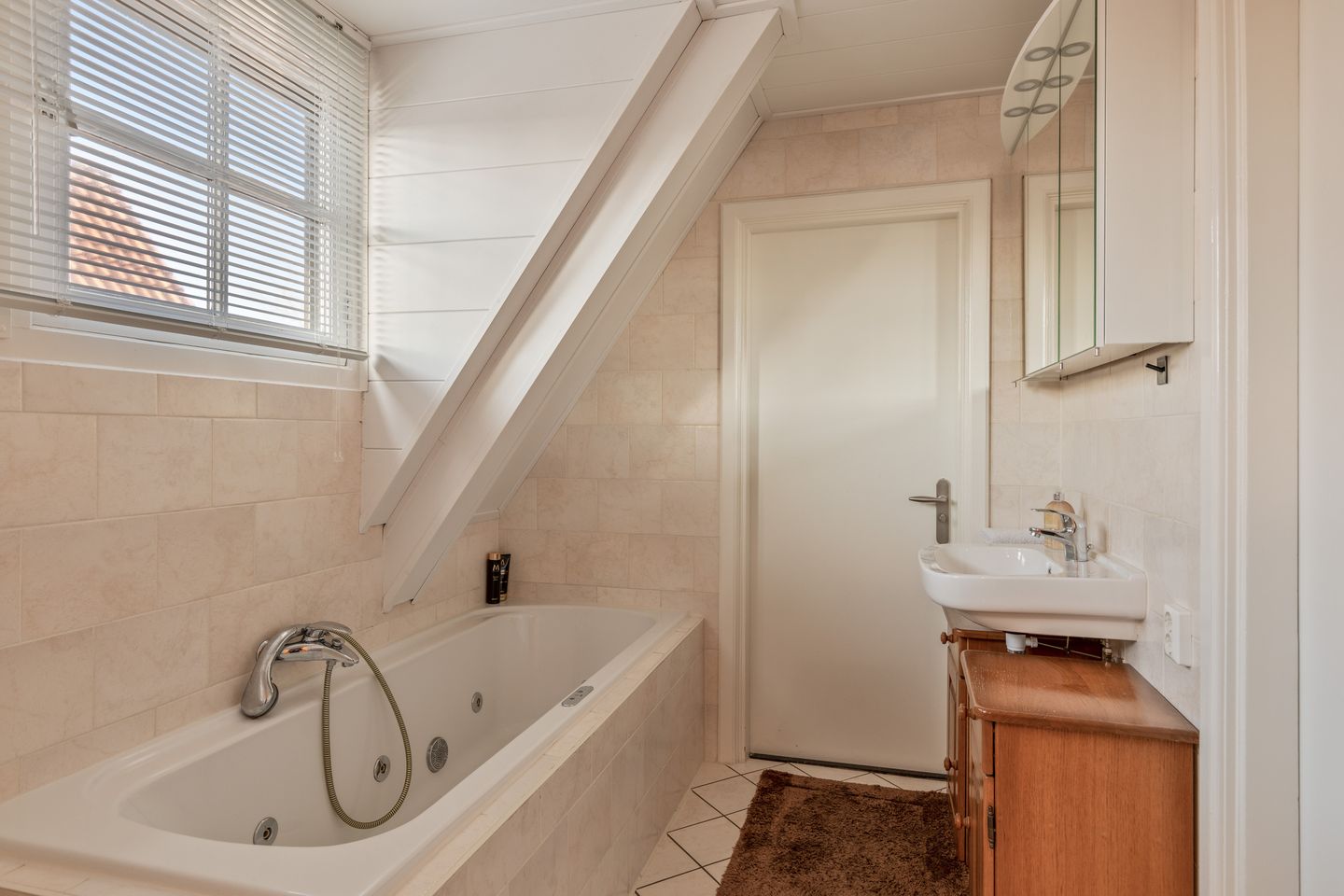 Foto 25 van Nieuwkuijksestraat 1