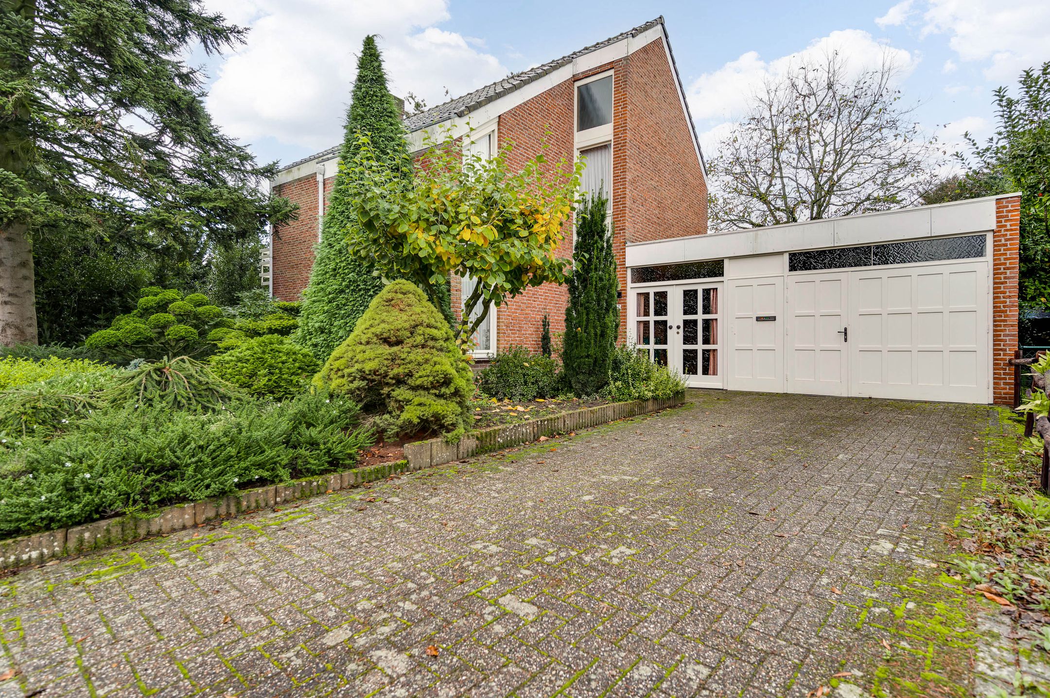 Foto 9 van Burgemeester Honéesingel 7