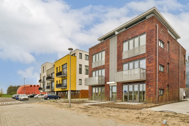 View photo 28 of Adriaen Blockstraat 44-E