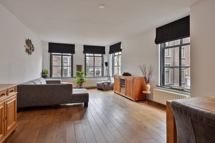 Foto 4 van Lombardstraat 1