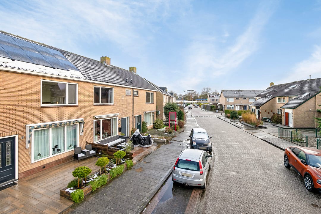 Photo 8 of Dokter Bloemstraat 48