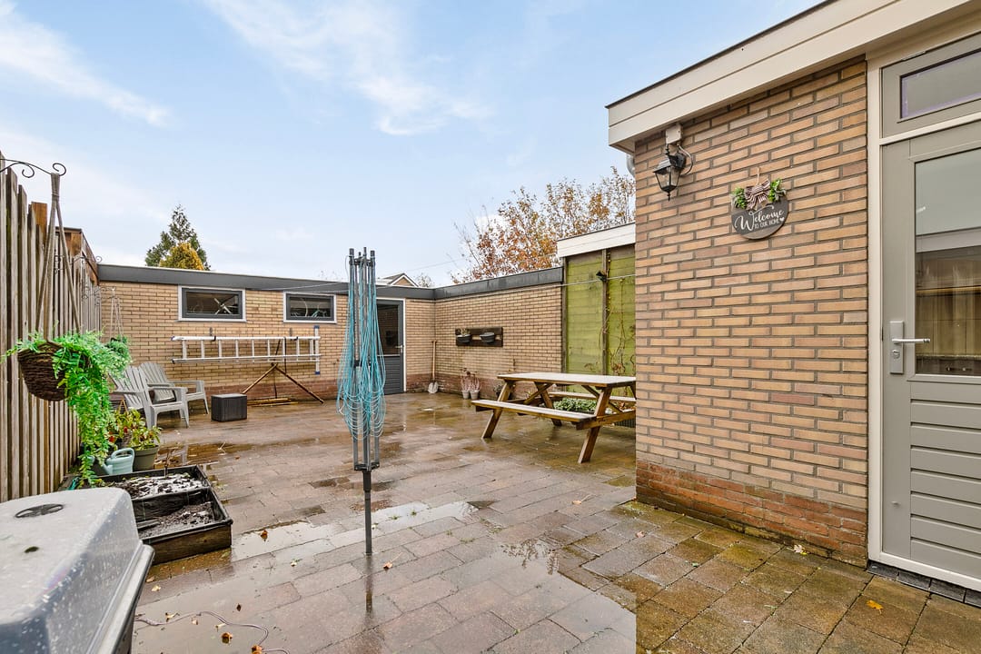 Photo 31 of Dokter Bloemstraat 48