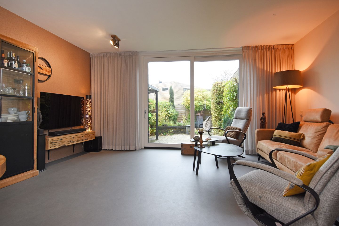 Foto 1 van Weidedreef 120