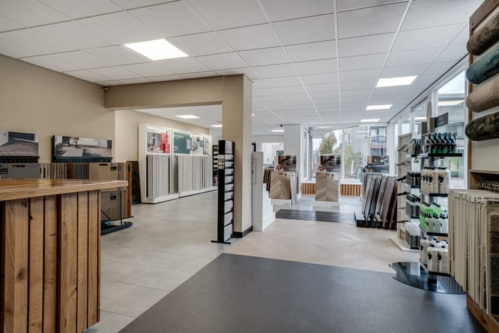 Photo 12 of Wilhelminastraat 116