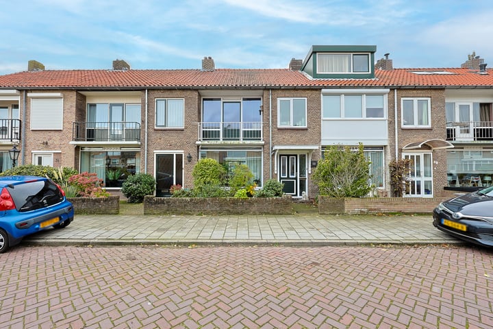 Bekijk foto 1 van Zwaanstraat 30