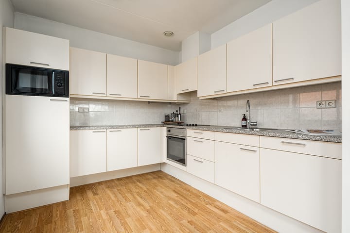 Foto 3 van Laan van Deshima 83