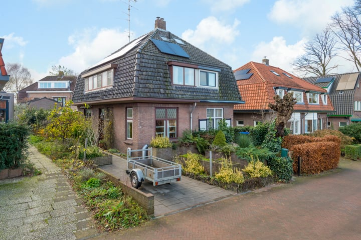 Bekijk foto 42 van Badhuisstraat 6