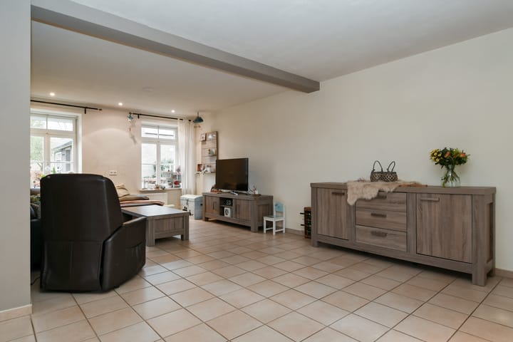 Foto 15 van Roggelsedijk 8