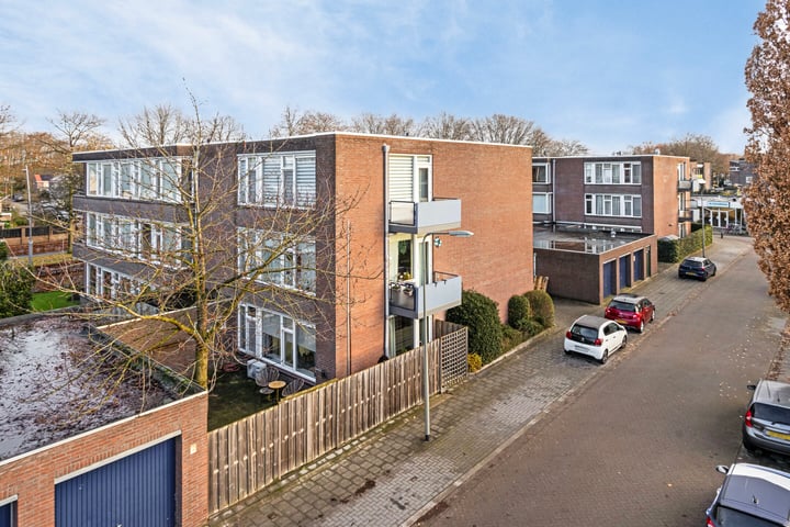 View photo 1 of Johan Doornstraat 56