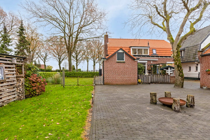 Photo 2 of Steenbergseweg 59