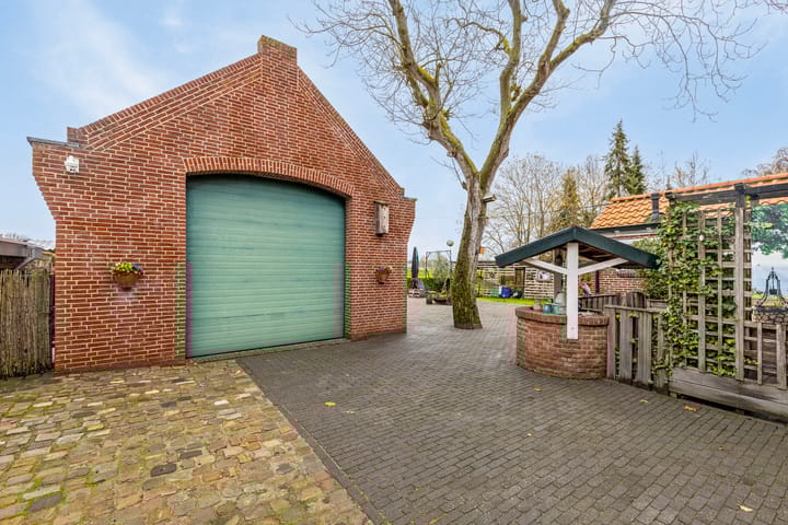 Photo 35 of Steenbergseweg 59